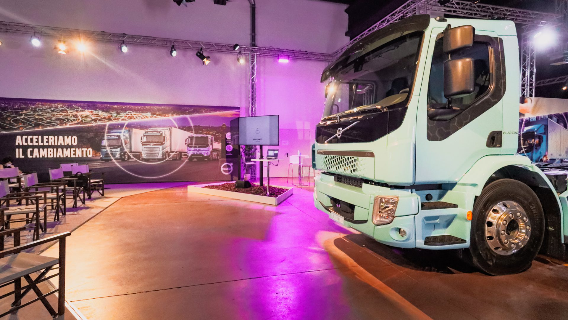 Electric Commercial Days Volvo Trucks Shows Its Electric Range In Italy