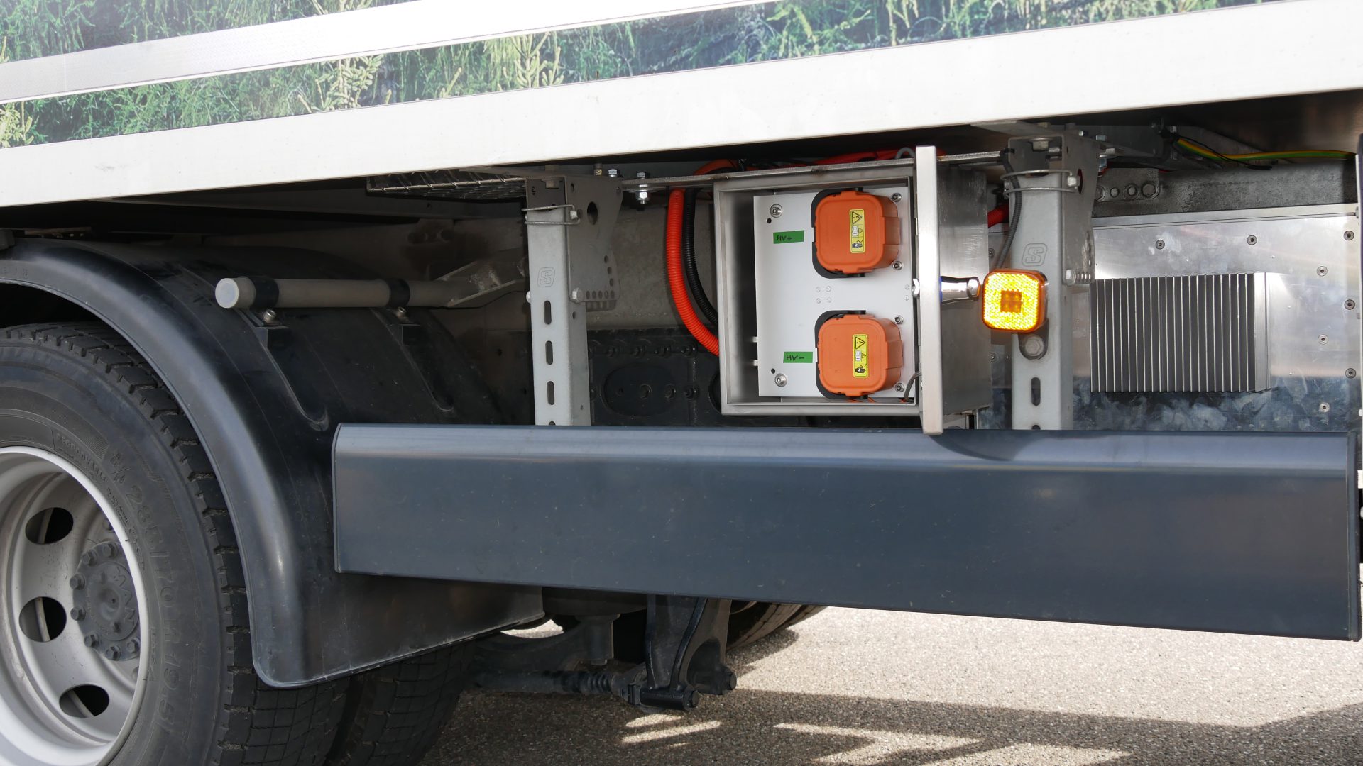 electric truck photovoltaic
