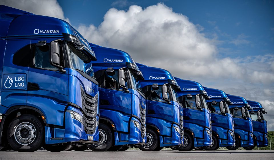 65 IVECO LNG trucks headed to Lithuania Sustainable Truck&Van