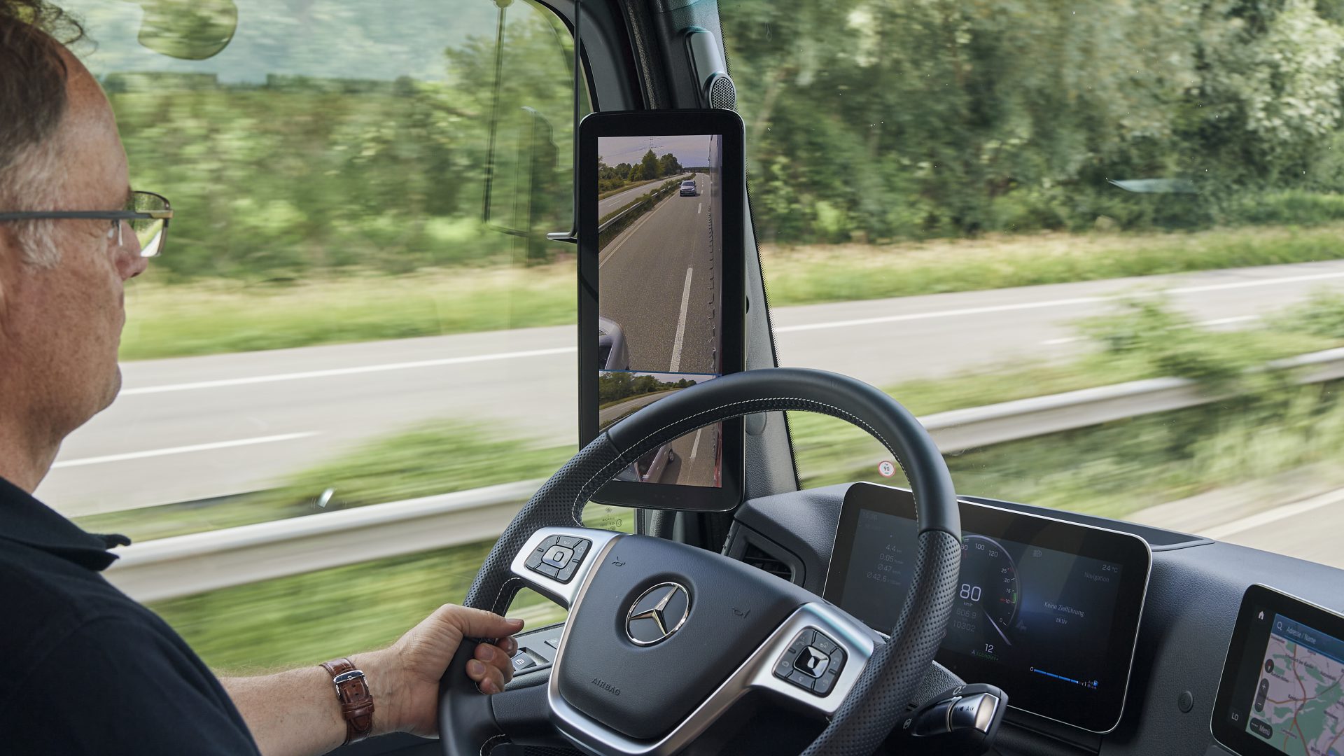 mercedes-benz bauma