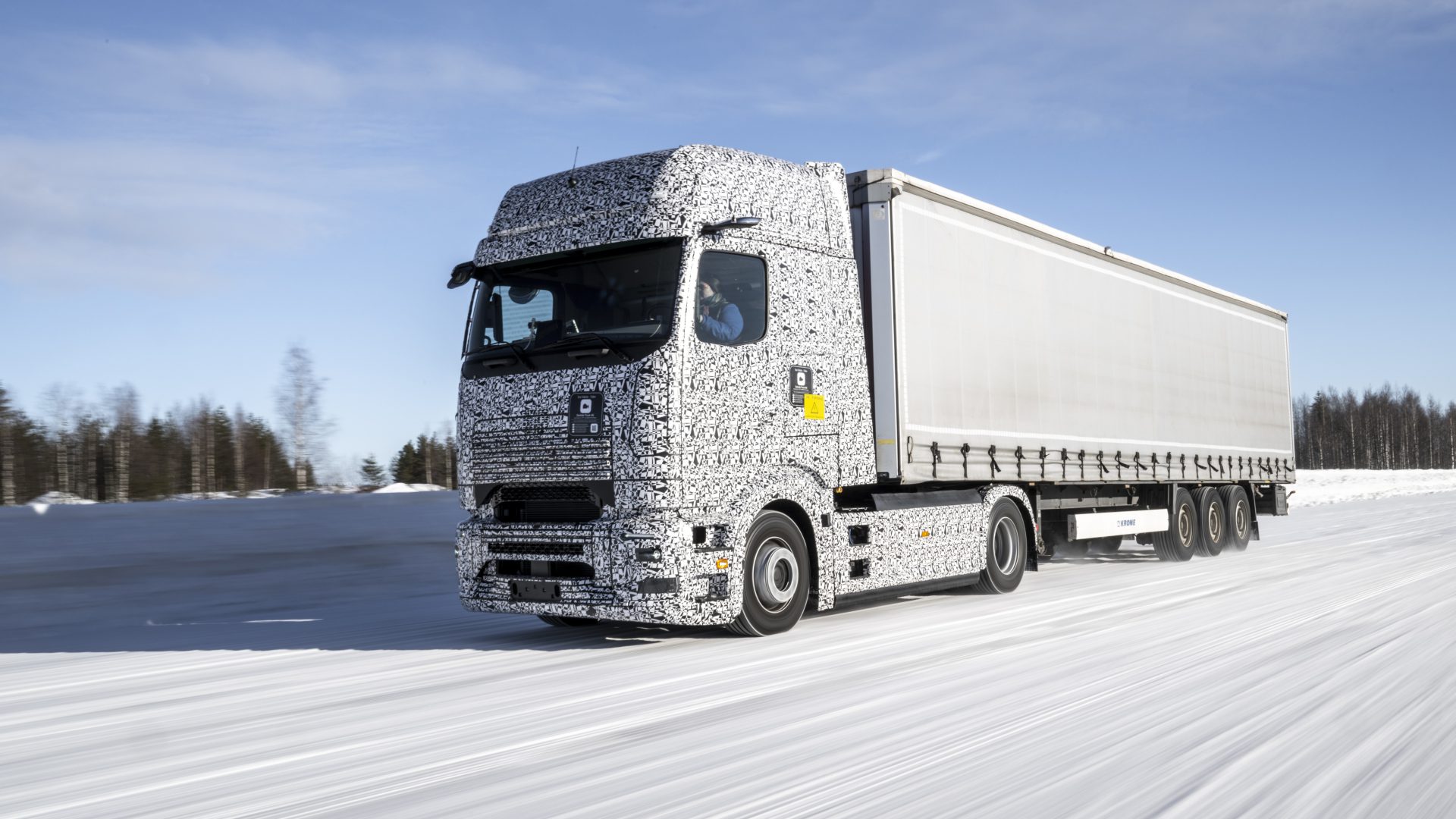 electric-trucks-mercedes-ap