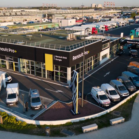 Volvo and Renault will jointly design and produce e-vans. France-based JV  to be set in 2024