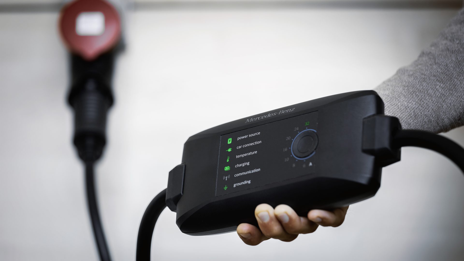 The Smart And Transportable Wallbox with 22 KW Maximum Power For The Smart And Transportable Wallbox with 22 KW Maximum Power For