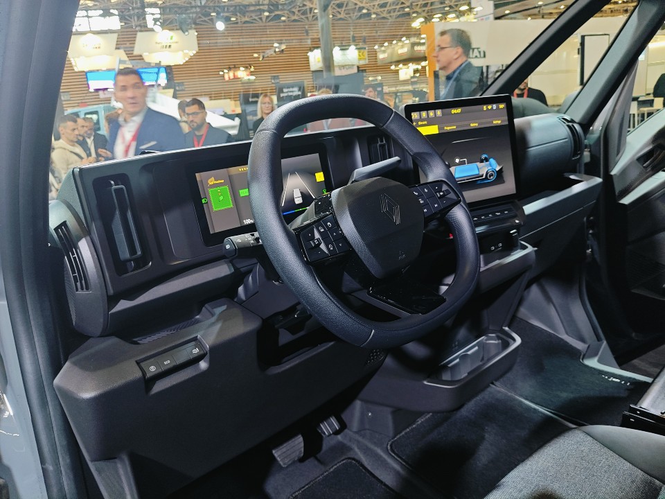 renault trafic e-trch