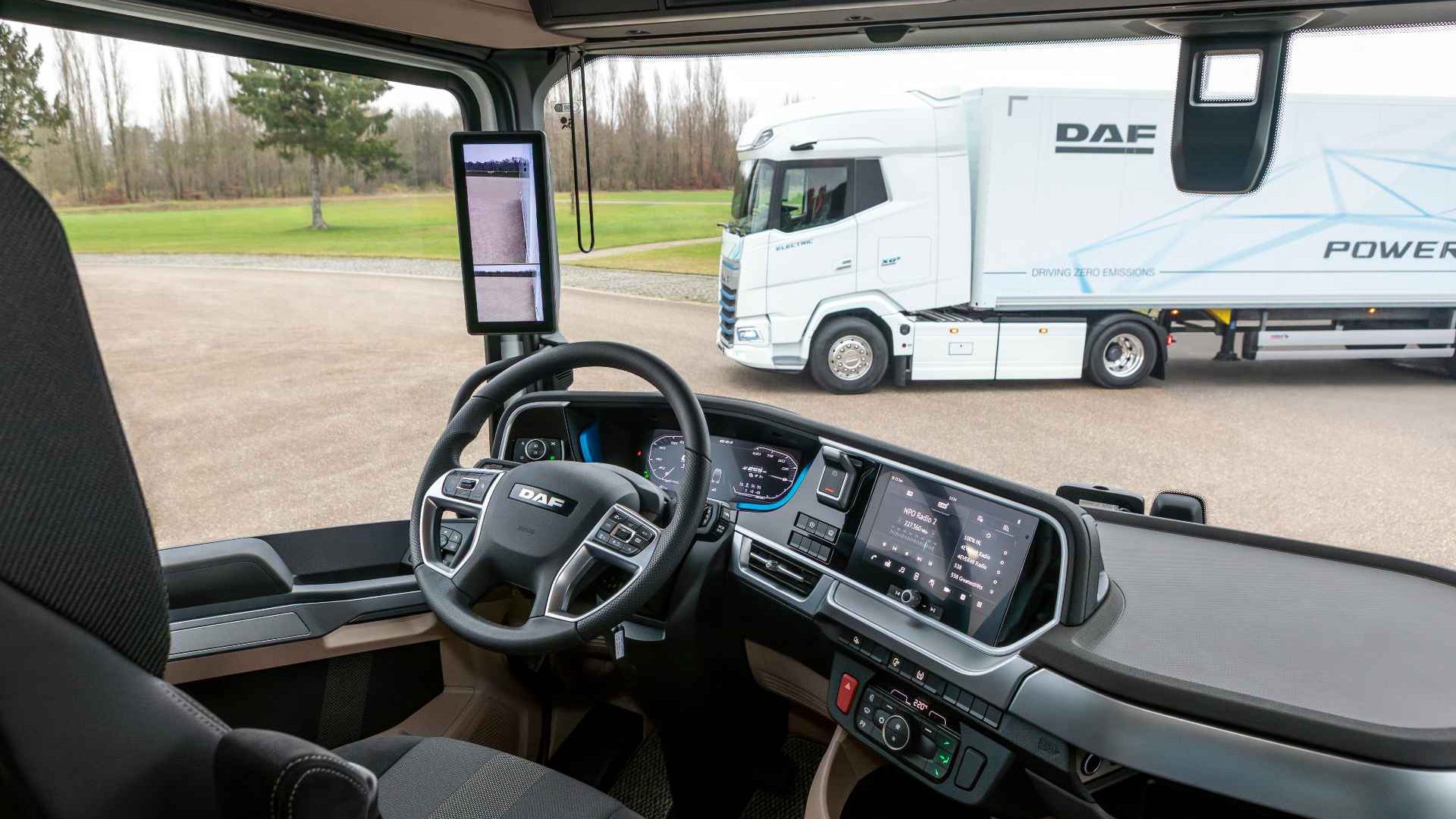 DAF XG and XG+ Electric-2