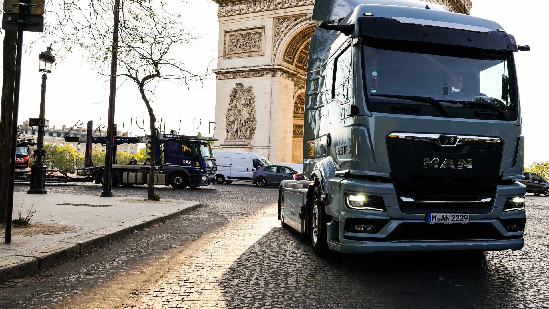 Milence-electric tour-5